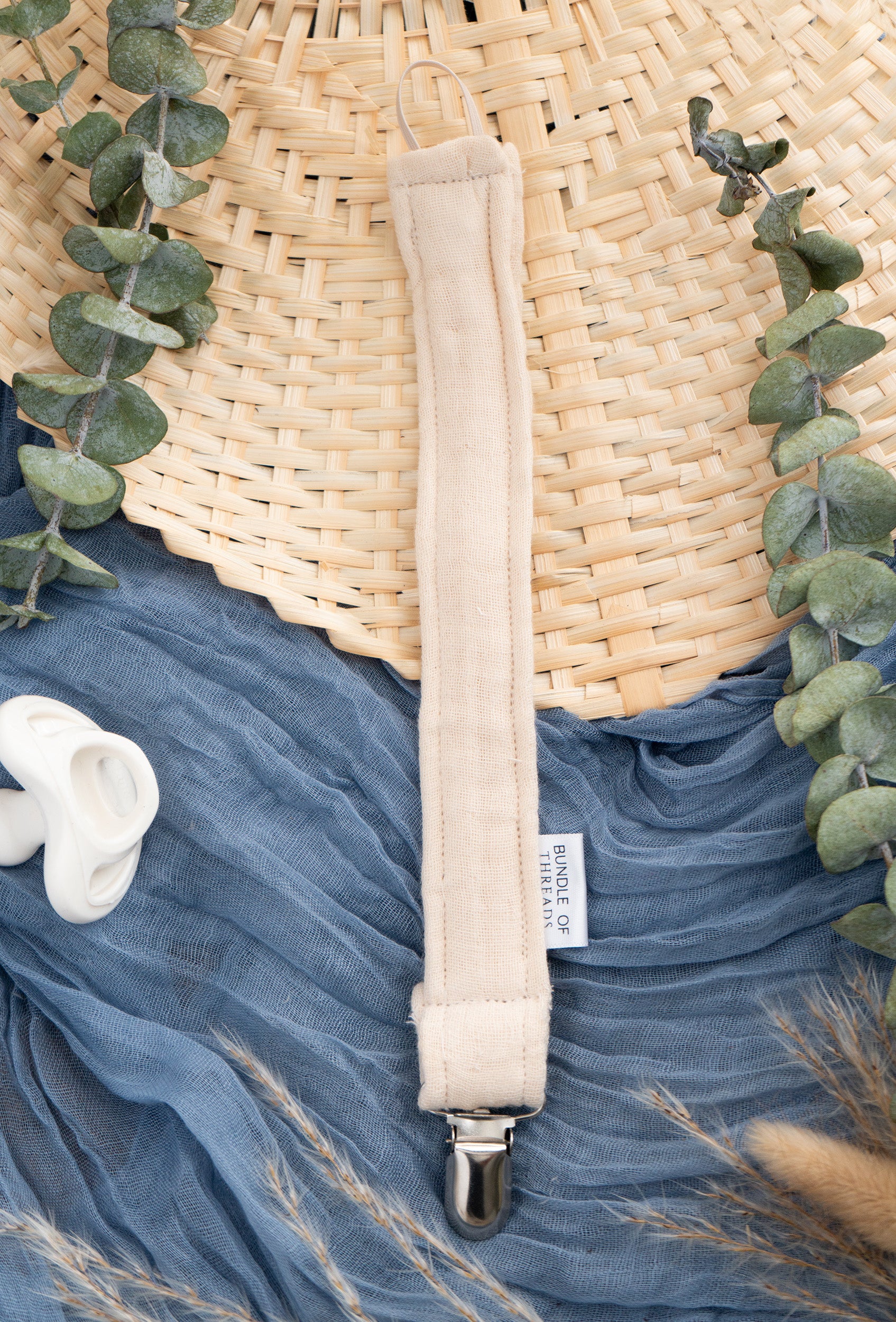 Pacifier Clip | Ivory Cloud